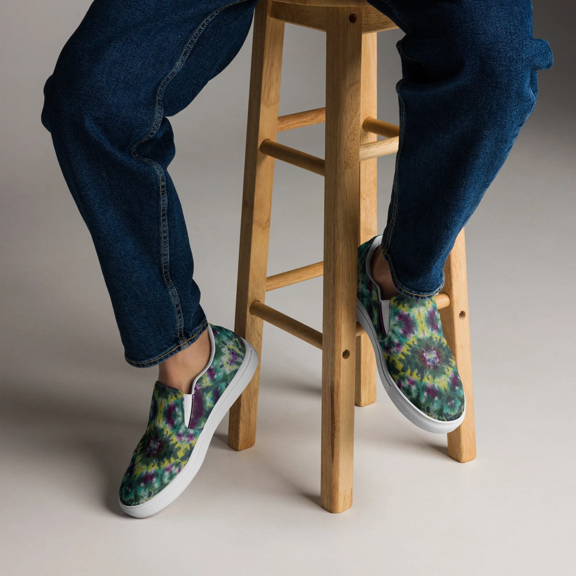 'Alien Ambassador' Men’s slip-on canvas shoes