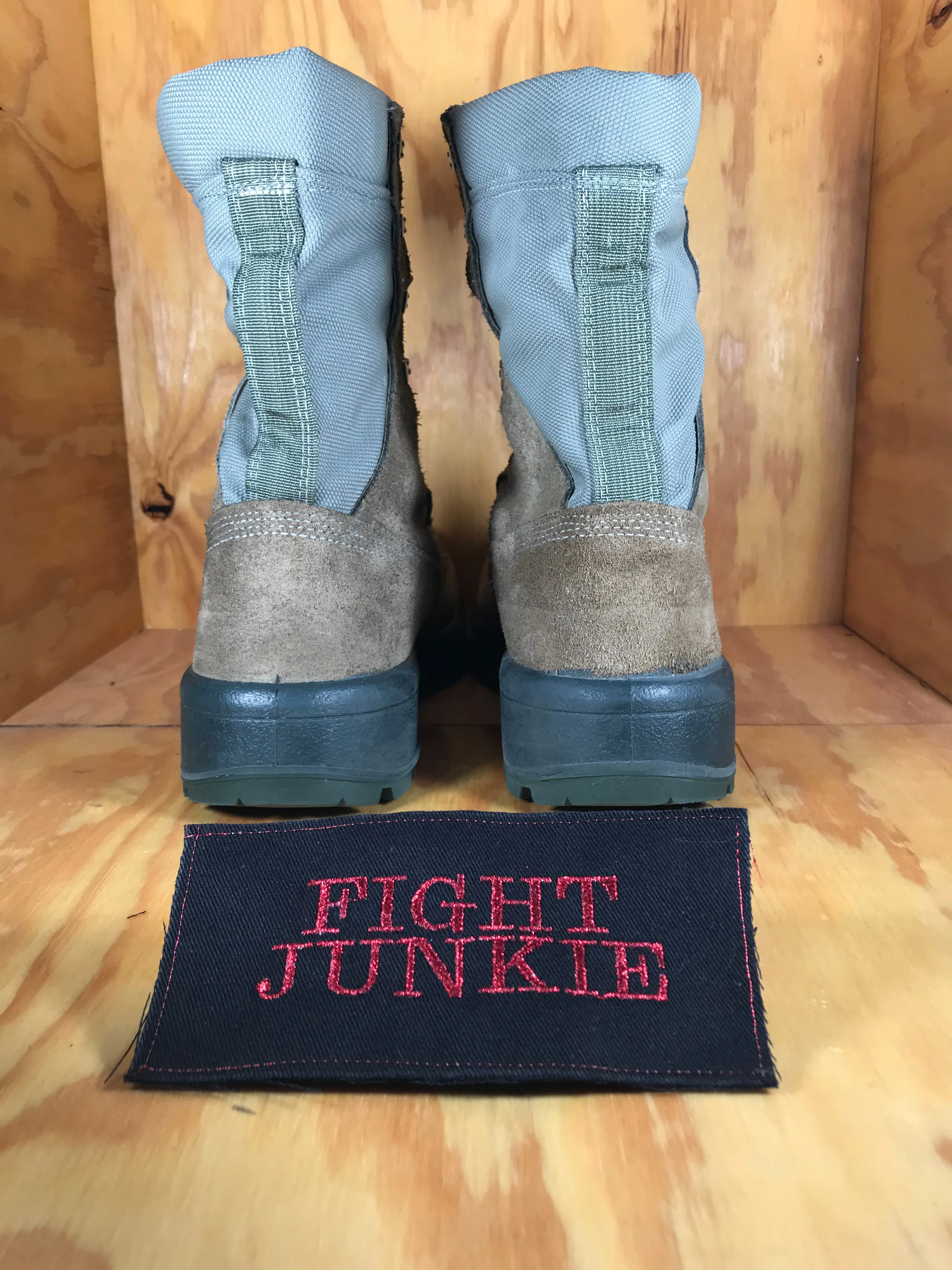 BELLEVILLE BELLE VILLE AFTW AIR FORCE SAFE TO FLY Men's Size 11.5R Suede Boots 16-D-1023