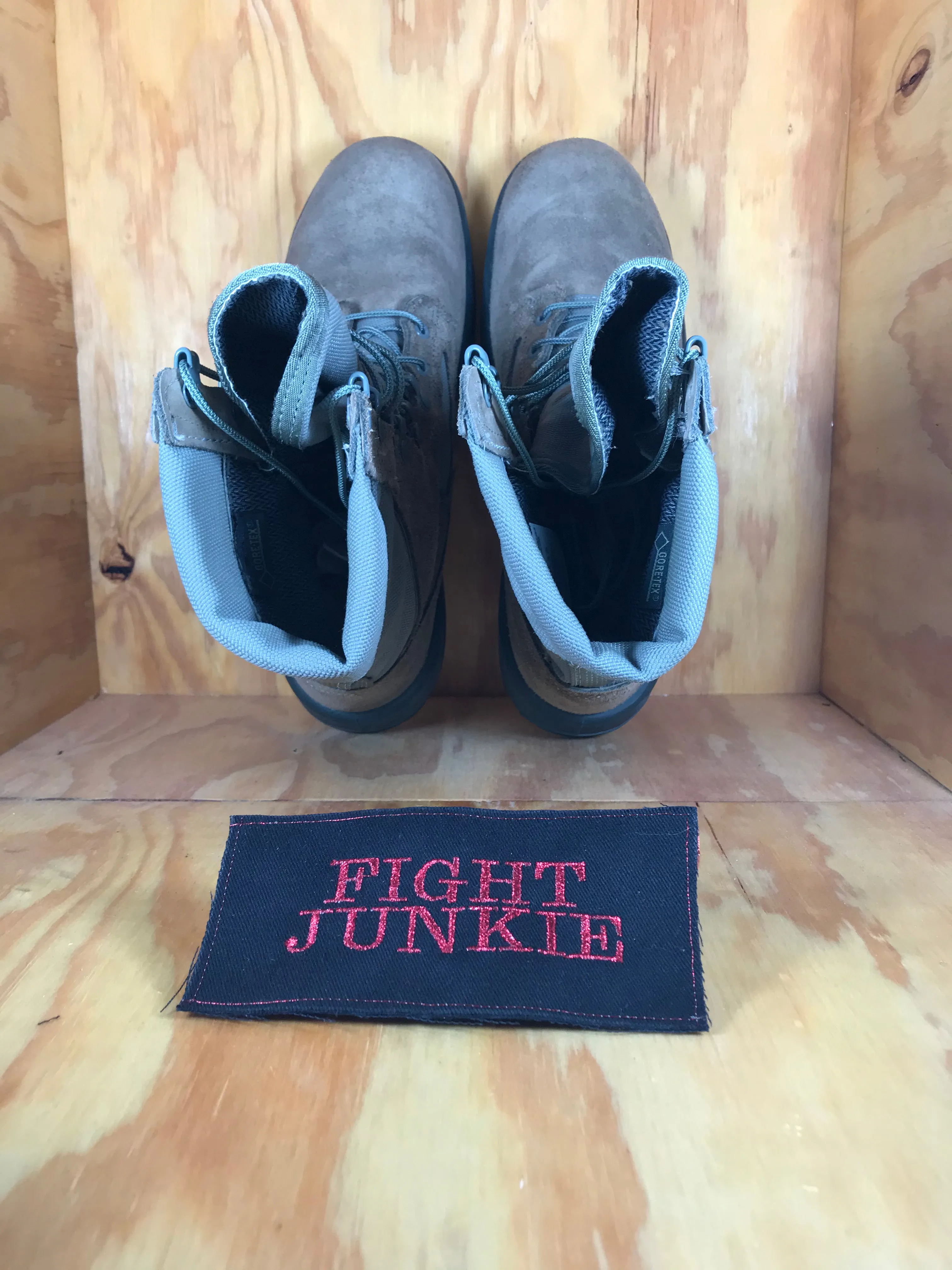 BELLEVILLE BELLE VILLE AFTW AIR FORCE SAFE TO FLY Men's Size 11.5R Suede Boots 16-D-1023
