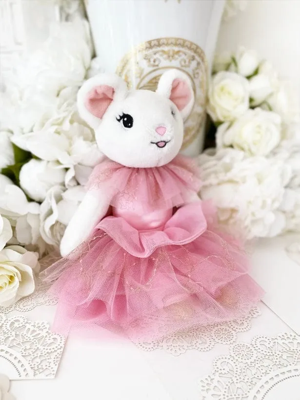 Bunnies By The Bay Claris The Chicest Mouse in Paris