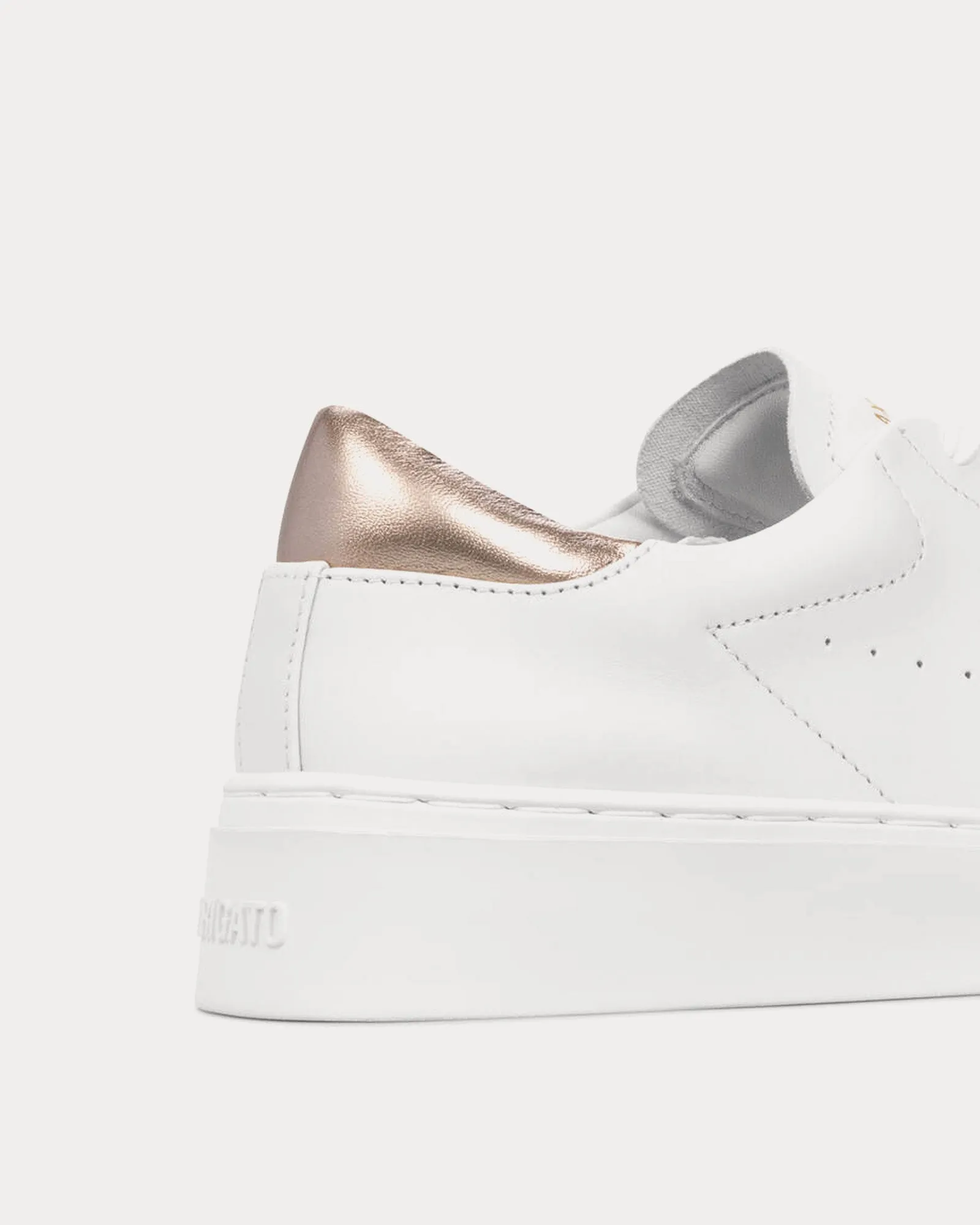 Court Leather Off White / Rose Gold Low Top Sneakers