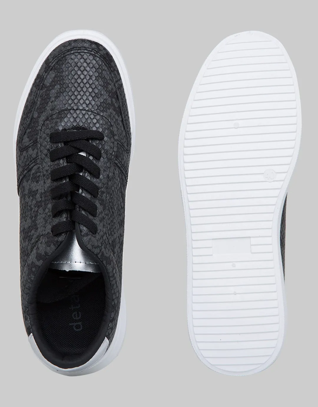 Details Sneakers Woman Motif