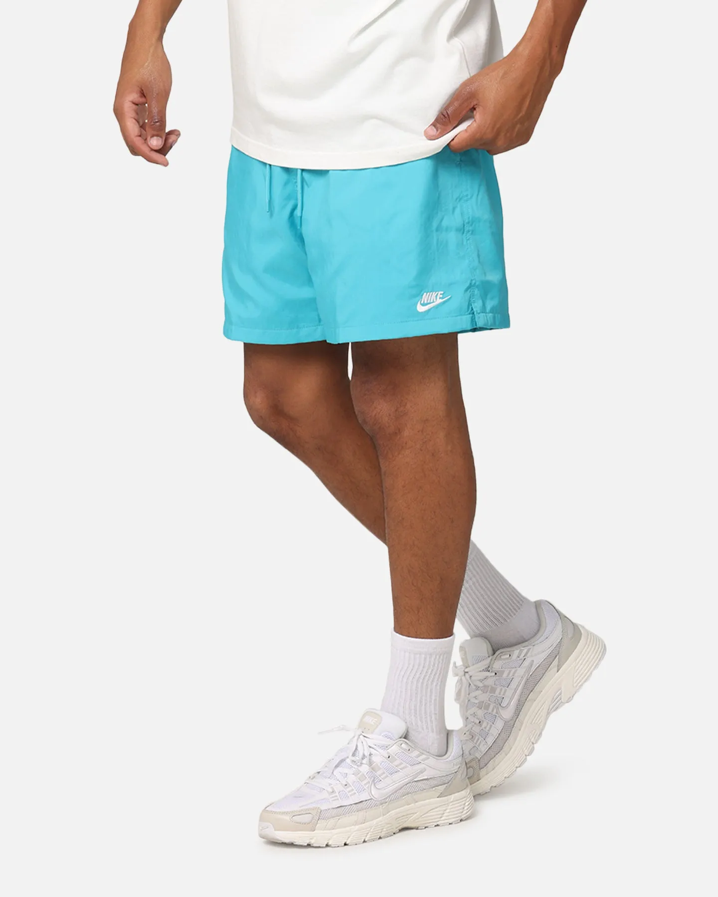 Nike Club Flow Shorts Dusty Cactus/White