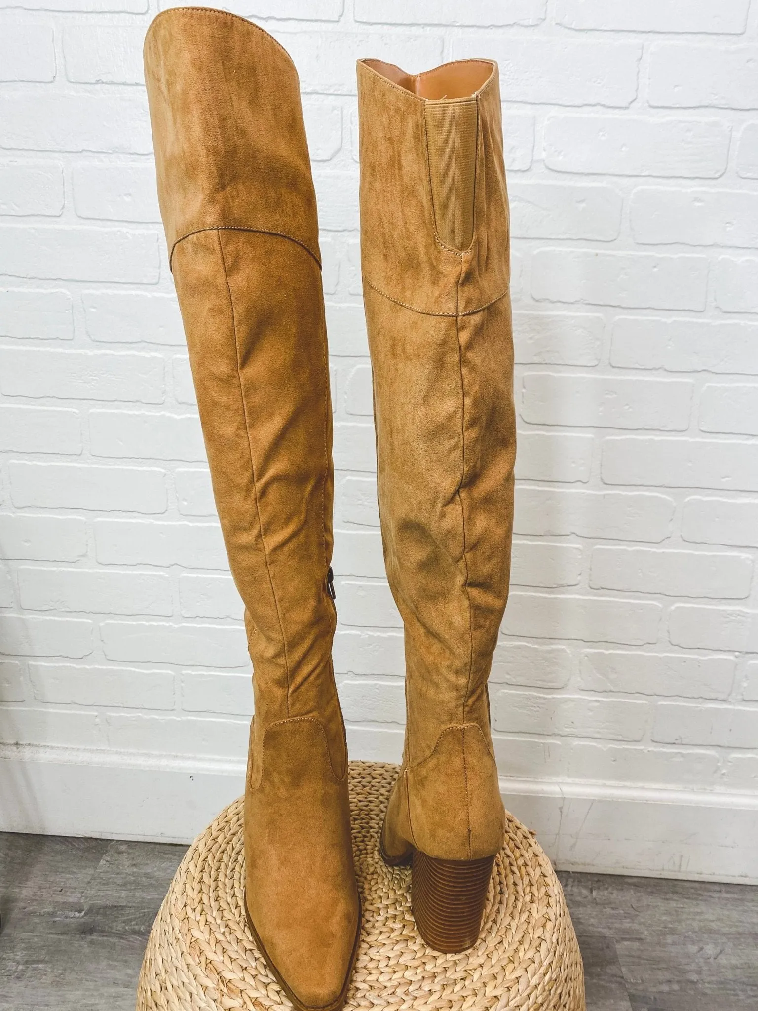 Slay over the knee boots butterscotch